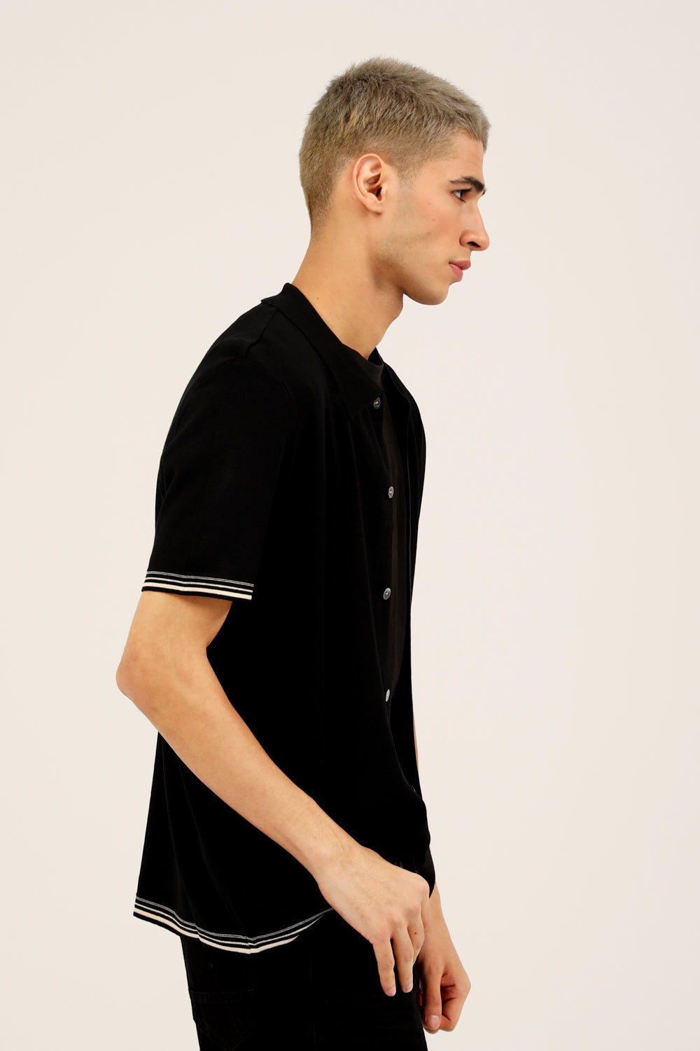 BUTTON DOWN KNITTED POLO