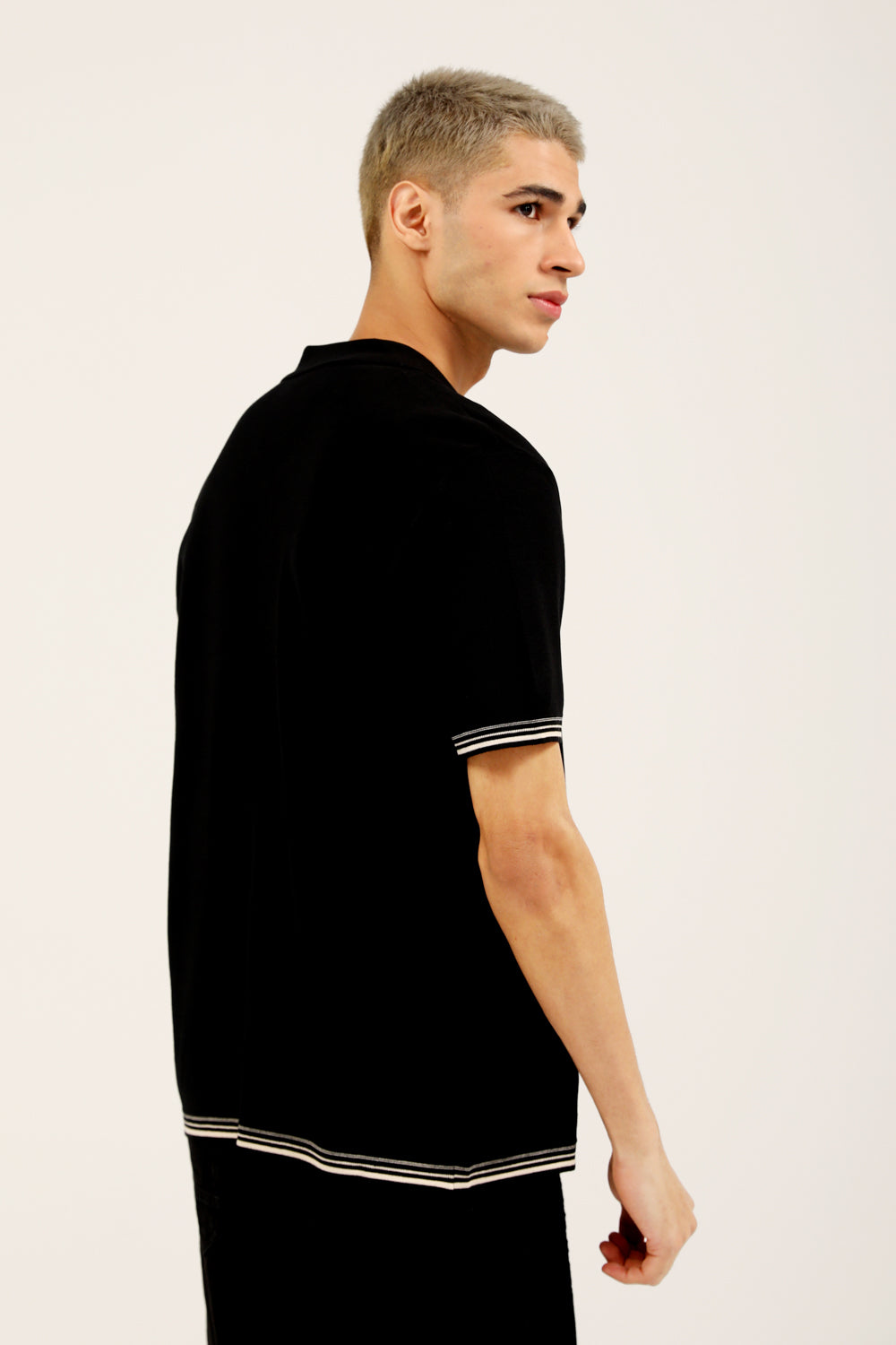 BUTTON DOWN KNITTED POLO