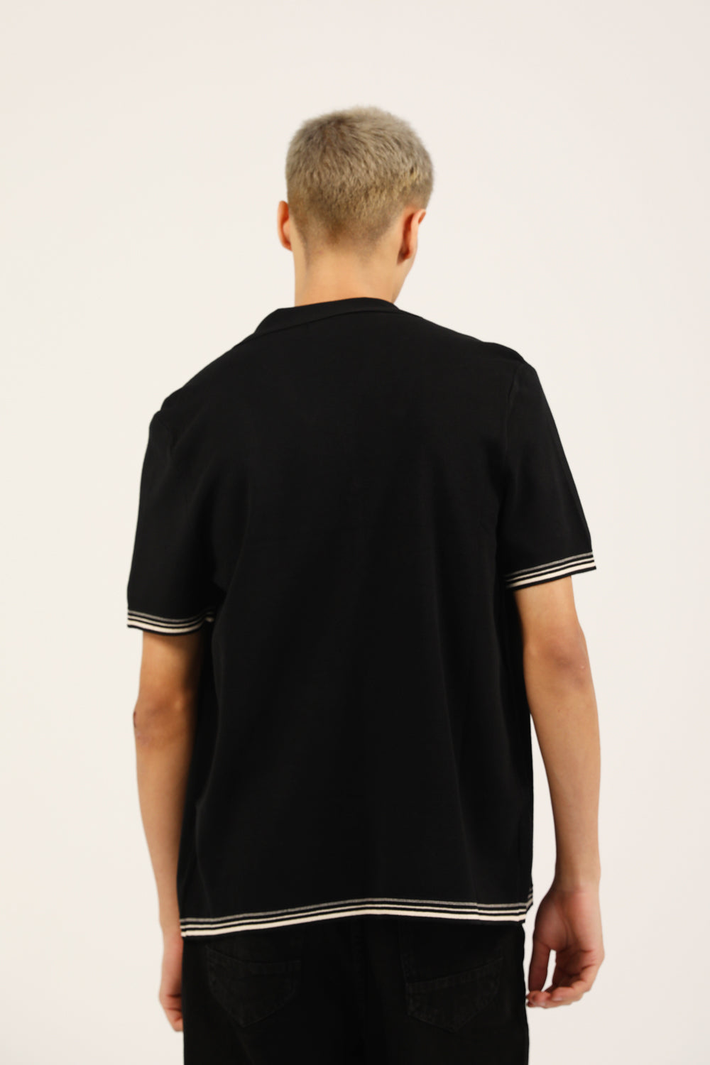 BUTTON DOWN KNITTED POLO