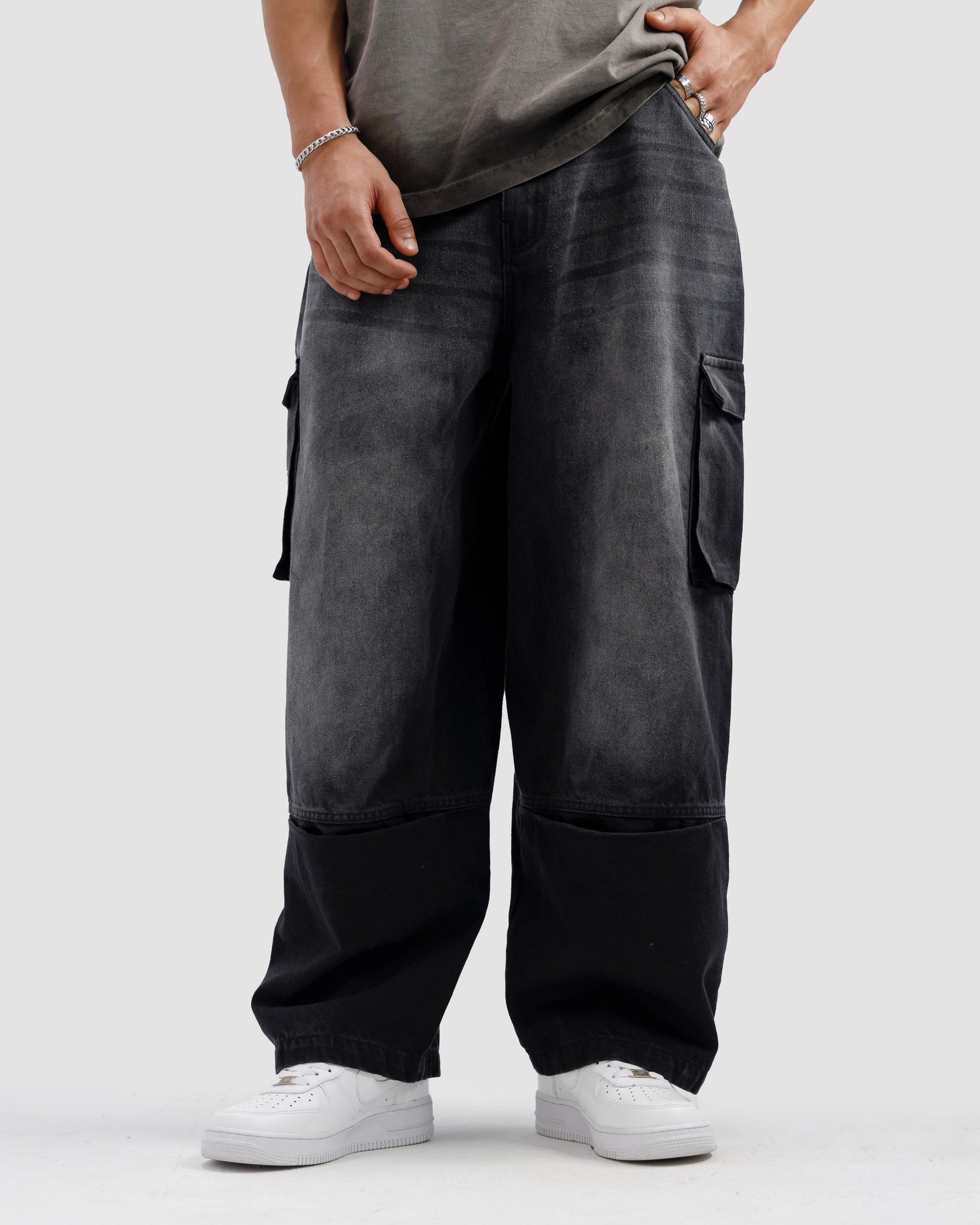 Detailed Cargo Jeans