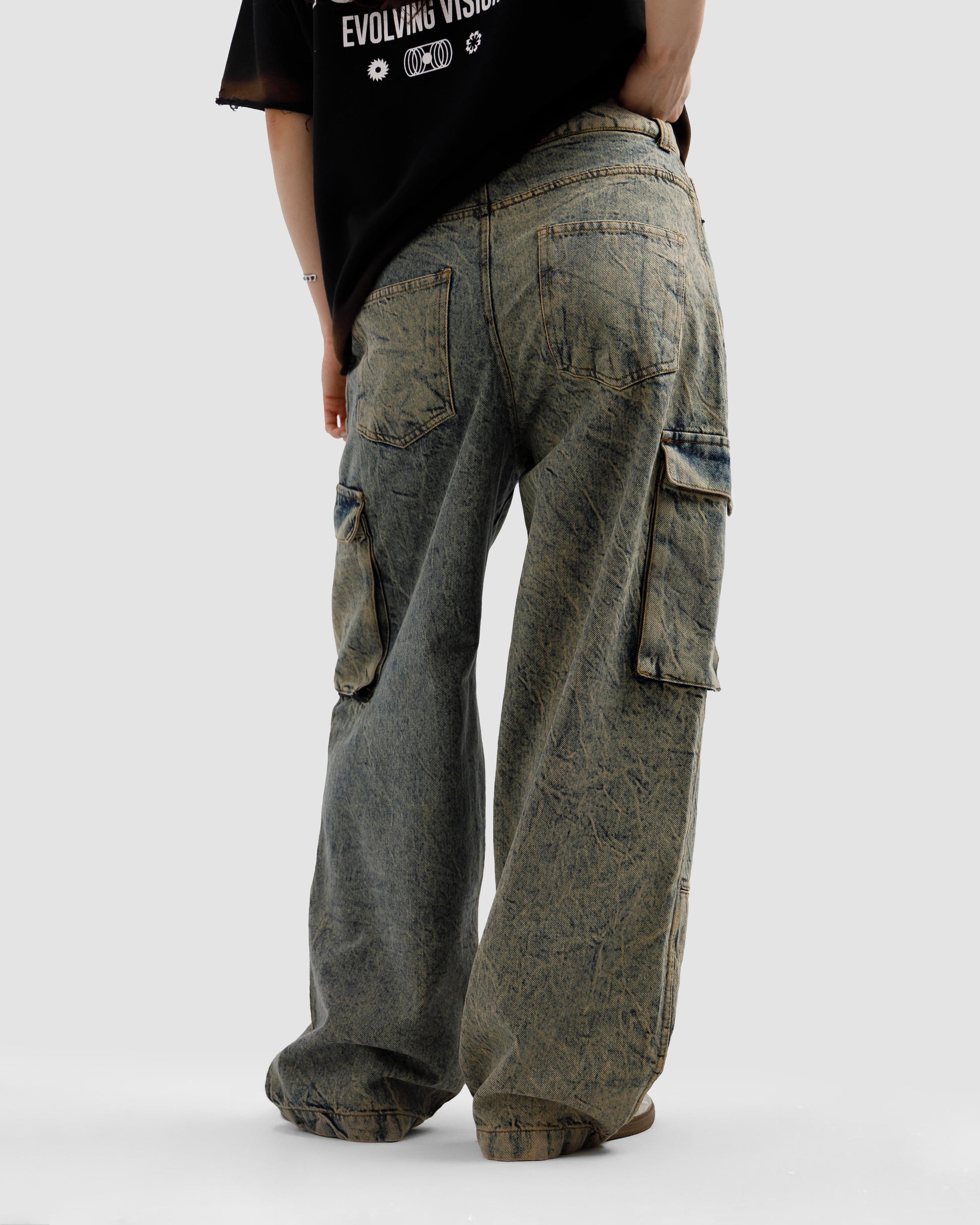 Detailed Cargo Jeans