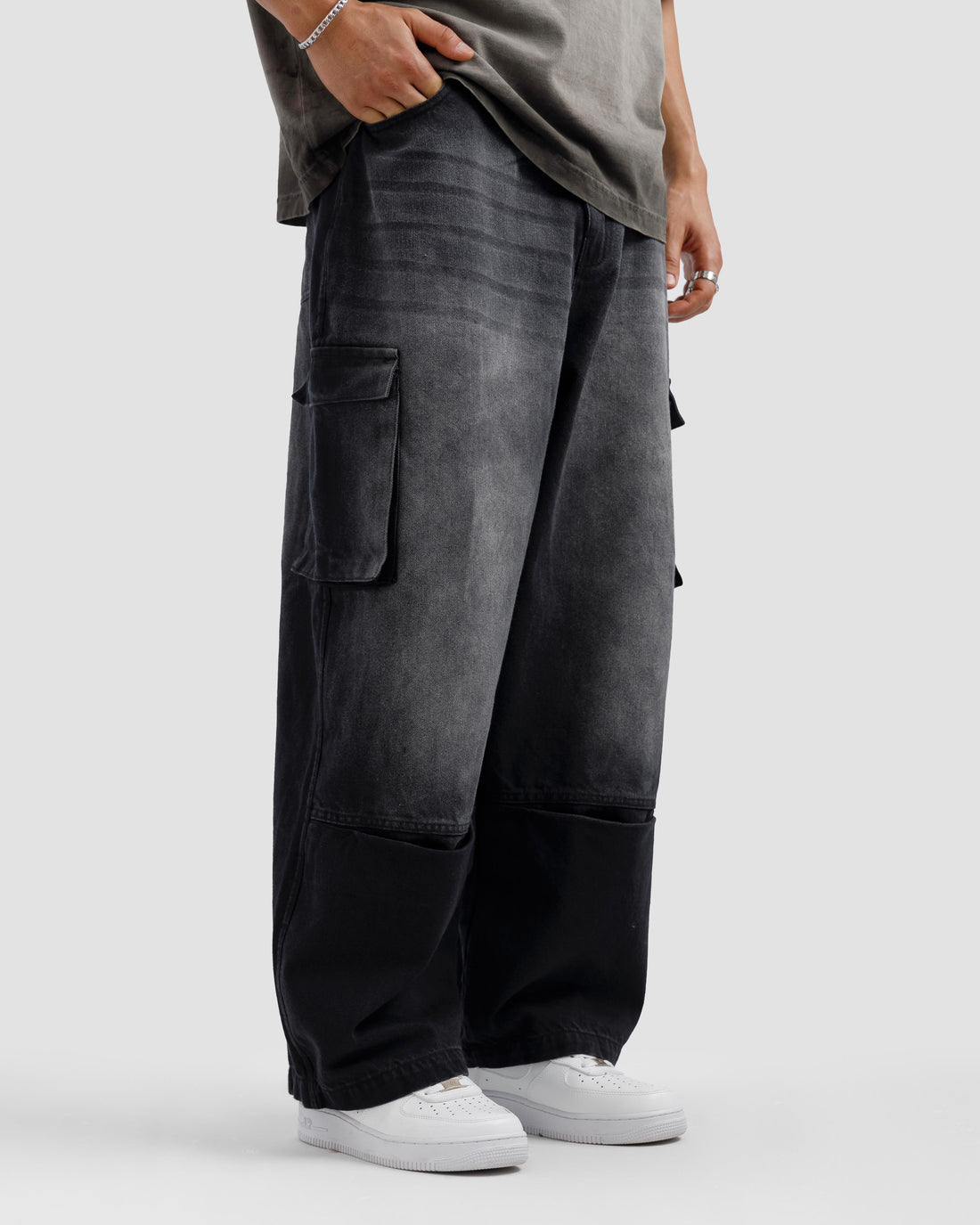 Detailed Cargo Jeans